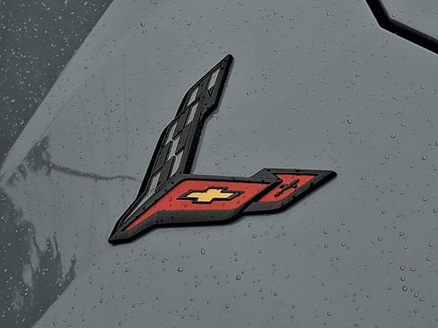 Used 2025 Chevrolet Corvette Stingray Premium Conv w/ Z51 Performance Package RWD image 30