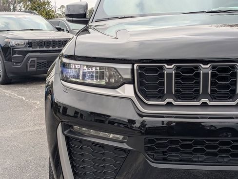 New 2026 Jeep Grand Cherokee Limited AWD/4WD image 10