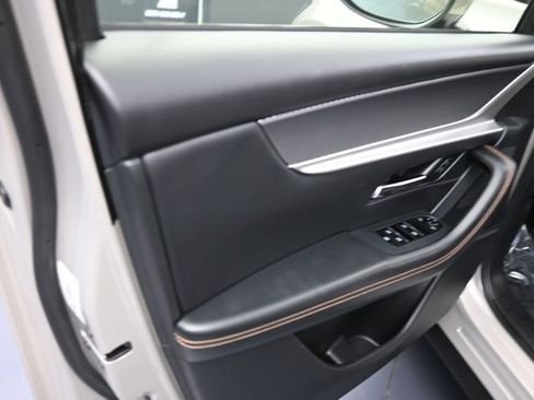 Used 2025 MAZDA CX-90 3.3 Turbo w/ Preferred Package image 13