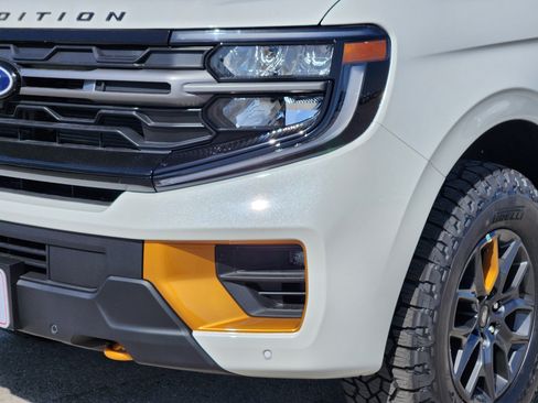 New 2027 Ford Expedition Tremor w/ Driver's Package AWD/4WD image 6