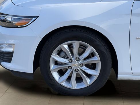 Used 2024 Chevrolet Malibu LT image 34