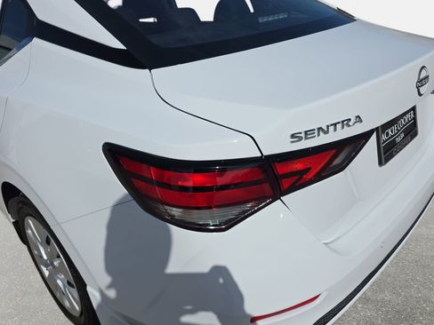 Certified 2025 Nissan Sentra S image 32