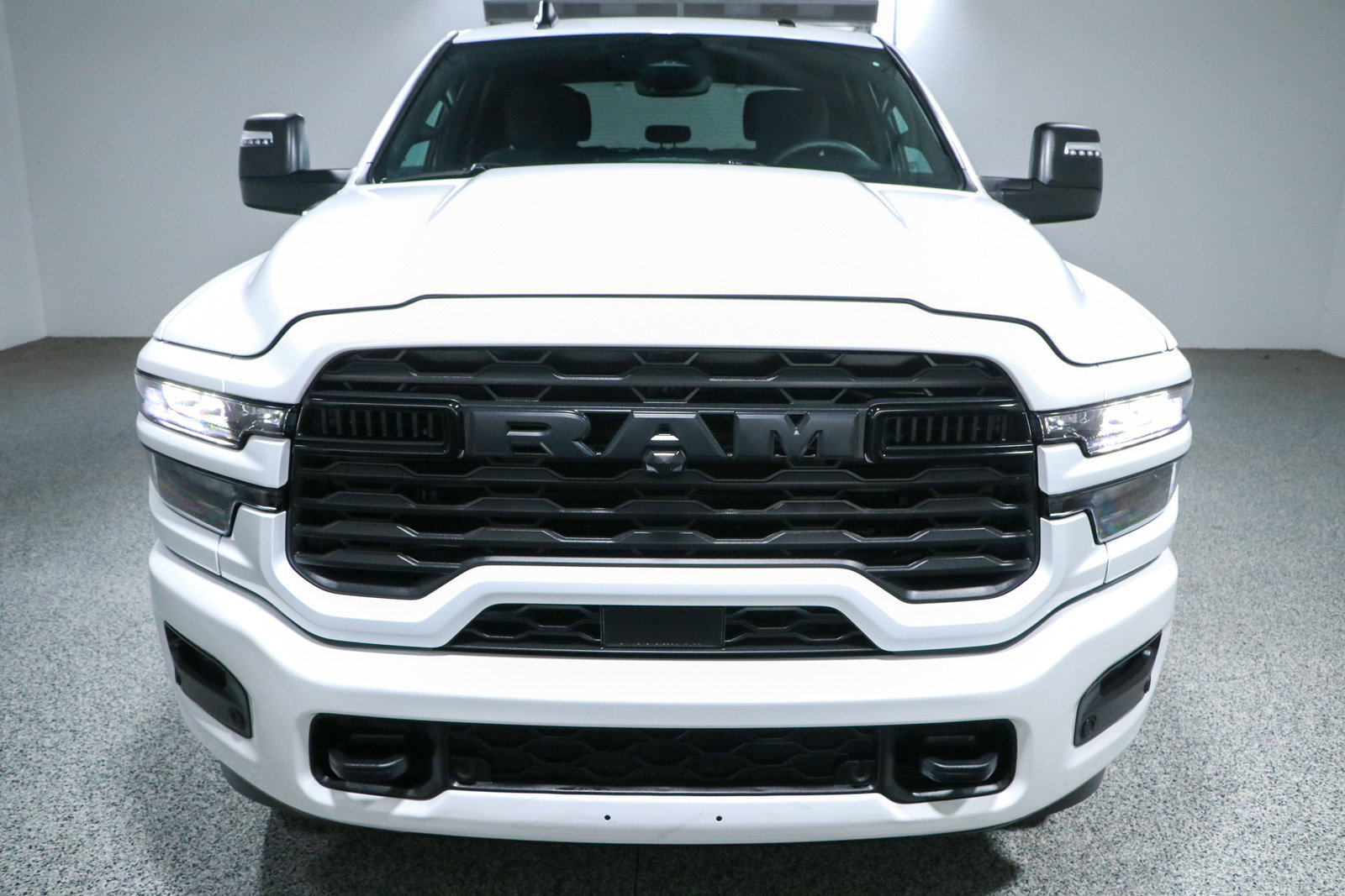 Used 2026 RAM 2500 Big Horn AWD/4WD image 4