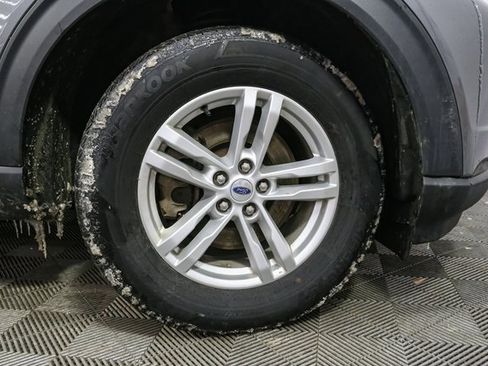 Used 2023 Ford Explorer XLT w/ Equipment Group 202A image 15