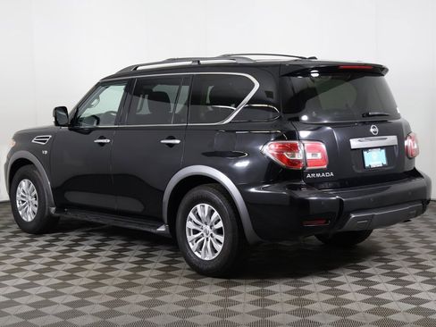 Used 2019 Nissan Armada SV image 9