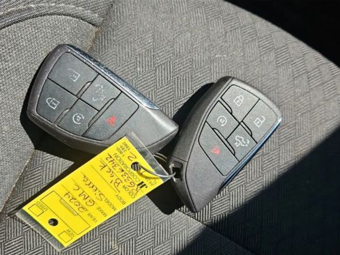 Used 2024 GMC Sierra 1500 Elevation AWD/4WD image 6