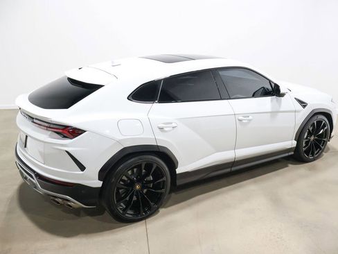 Used 2020 Lamborghini Urus image 65