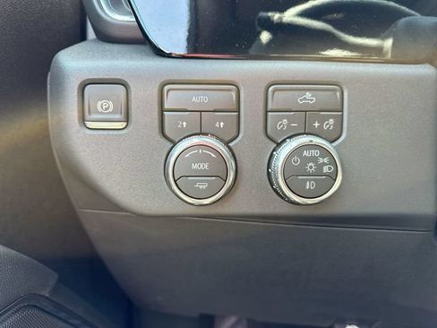 Used 2026 GMC Sierra 1500 Elevation AWD/4WD image 18
