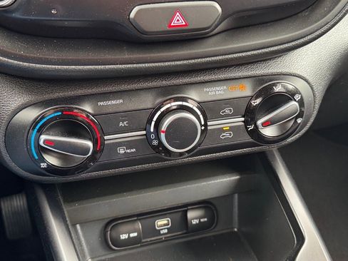 Used 2023 Kia Soul LX image 23