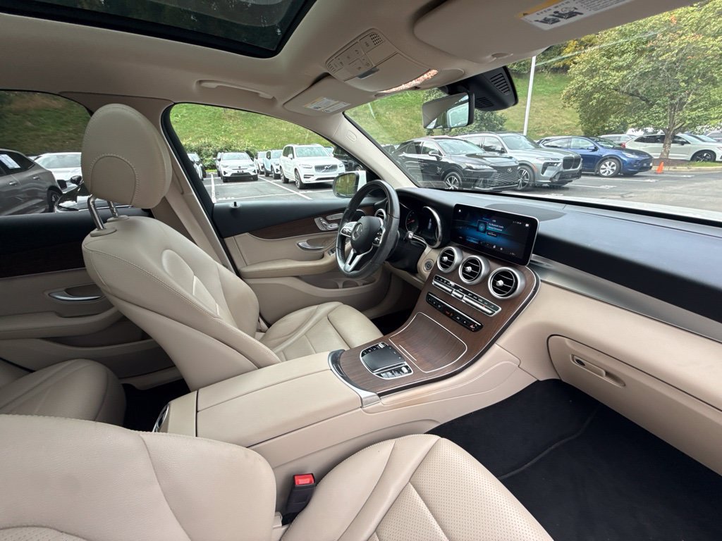 Used 2021 Mercedes-Benz GLC 300 4MATIC image 21