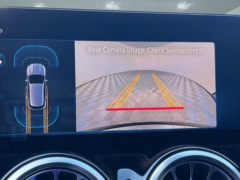 Used 2025 Mercedes-Benz GLA 250 image 39