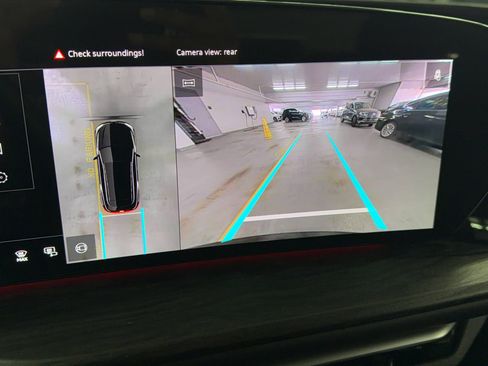 Used 2025 Audi Q5 Premium Plus w/ Premium Plus image 24