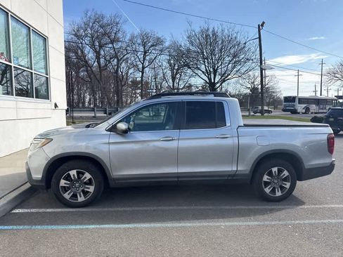 Used 2017 Honda Ridgeline RTL-T image 3