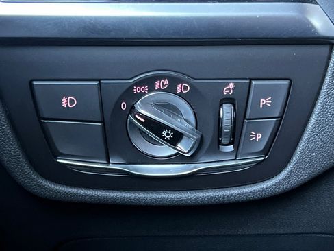 Used 2020 BMW X3 xDrive30e image 37