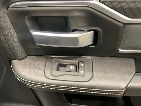 Used 2026 RAM 2500 Big Horn AWD/4WD image 13