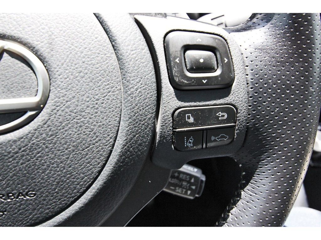 Used 2022 Lexus IS 350 F Sport w/ Accessory Package RWD image 20