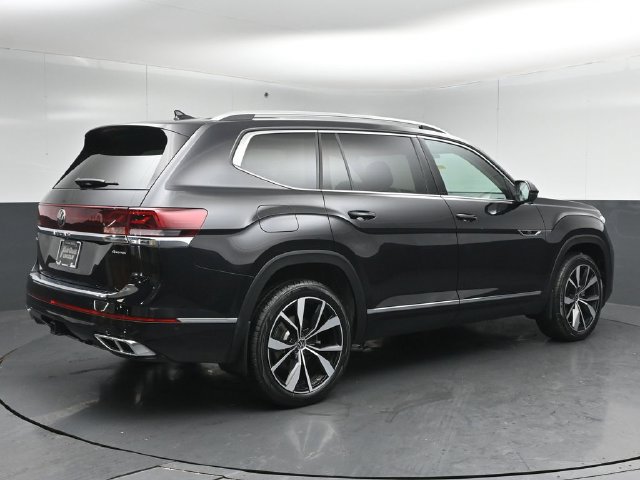 Used 2024 Volkswagen Atlas SEL Premium R-Line AWD/4WD image 7