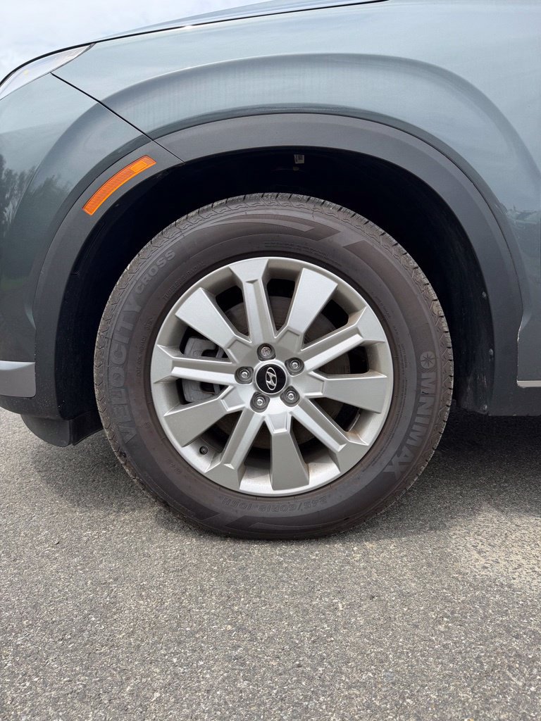 Used 2023 Hyundai Palisade SE AWD/4WD image 16