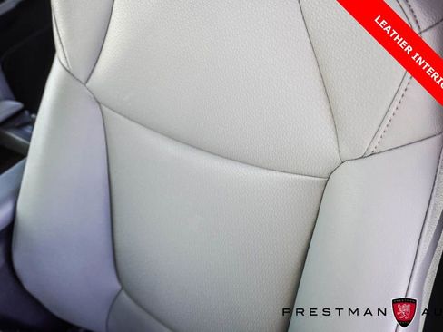 Used 2024 Toyota Sienna XLE image 12