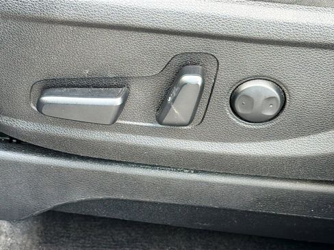 Used 2024 Kia Telluride S w/ S Sunroof Package FWD image 23