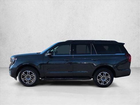 New 2025 Ford Expedition Active image 9