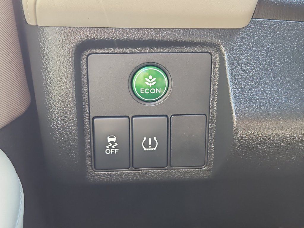 Used 2016 Honda HR-V EX image 17