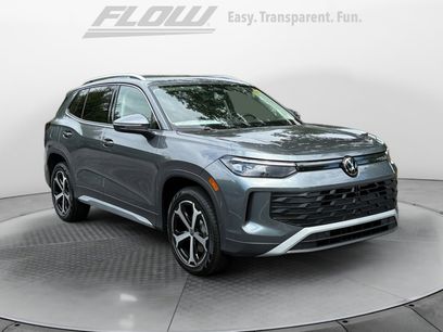 New 2025 Volkswagen Tiguan SE