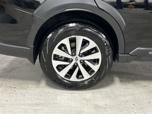 Certified 2025 Subaru Outback Premium image 12
