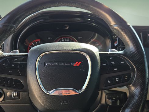 Used 2022 Dodge Durango R/T RWD image 12