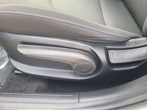 Used 2023 Kia Forte LXS image 17