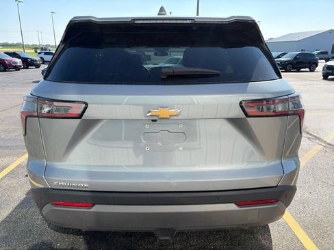 Used 2026 Chevrolet Equinox LT FWD image 4