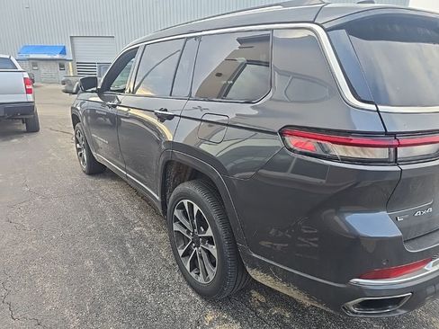 Used 2021 Jeep Grand Cherokee L Overland w/ Luxury Tech Group IV image 3