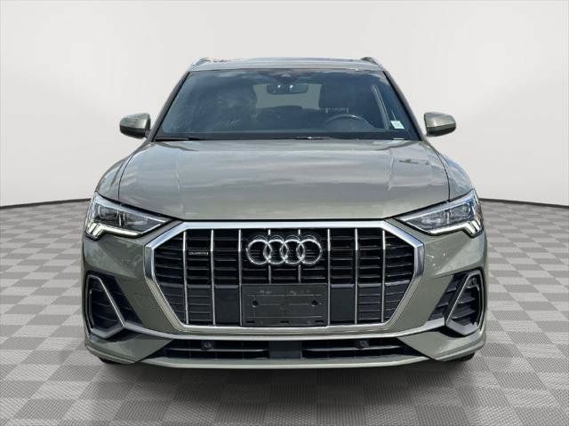 Used 2024 Audi Q3 2.0T Premium w/ Convenience Package AWD/4WD image 8