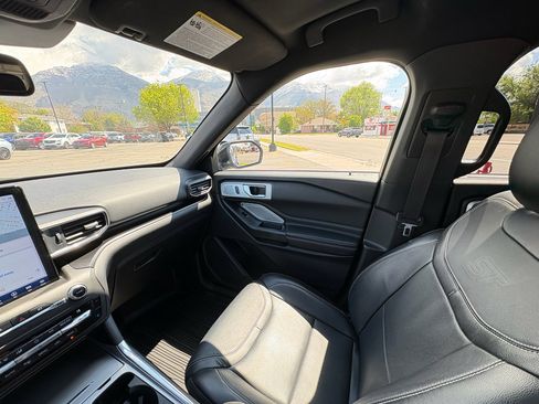 Used 2020 Ford Explorer ST w/ Premium Technology Package AWD/4WD image 28