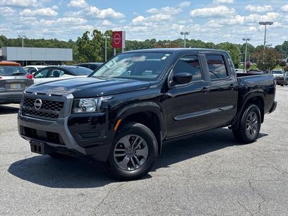 Used 2025 Nissan Frontier SV