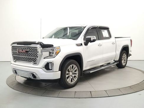Used 2021 GMC Sierra 1500 Denali w/ Driver Alert Package II AWD/4WD image 3