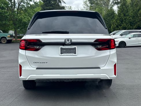 New 2026 Honda Odyssey EX-L image 5