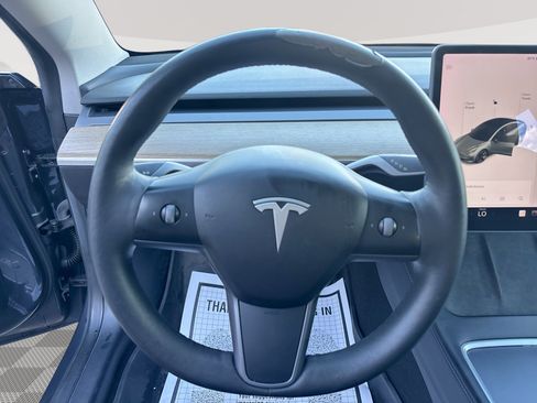Used 2021 Tesla Model 3 Standard Range Plus RWD image 11