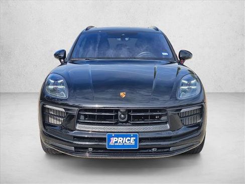 Used 2022 Porsche Macan S image 2