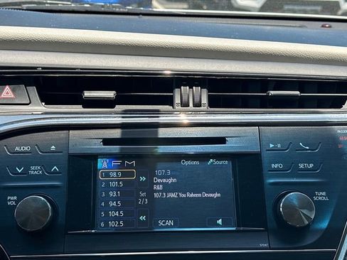 Used 2013 Toyota Avalon XLE FWD image 20