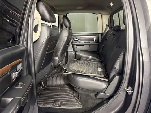 Used 2017 RAM 1500 Laramie w/ Convenience Group AWD/4WD image 28