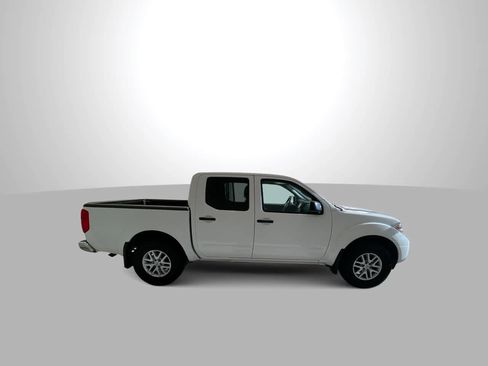 Used 2019 Nissan Frontier SV AWD/4WD image 9