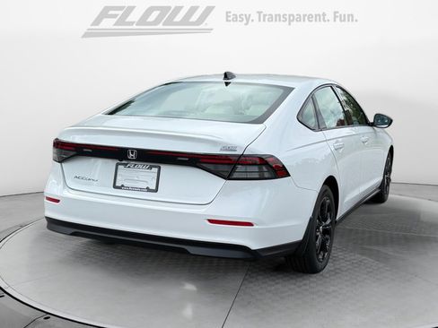 New 2025 Honda Accord SE image 7