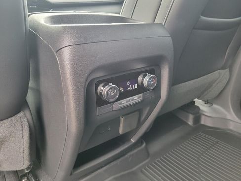 New 2026 Buick Enclave Sport Touring w/ Power Package FWD image 32
