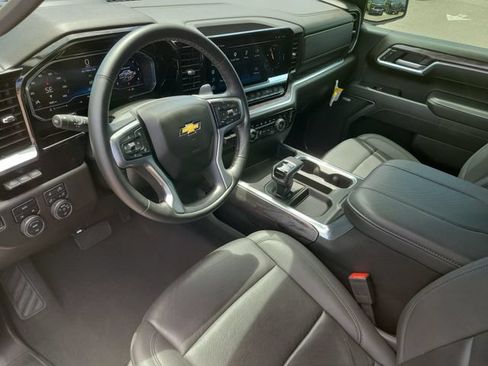 Used 2025 Chevrolet Silverado 1500 LTZ w/ LTZ Premium Package AWD/4WD image 23