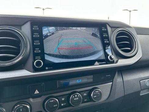 Used 2021 Toyota Tacoma TRD Sport w/ Technology Package image 34