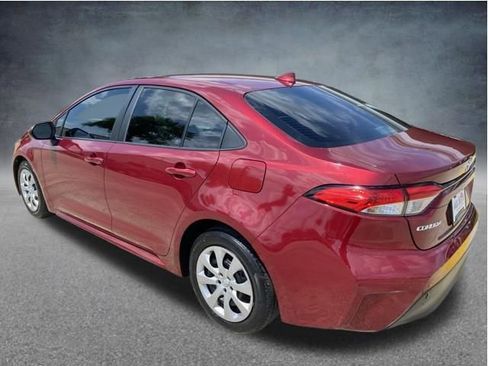 Used 2023 Toyota Corolla LE FWD image 4