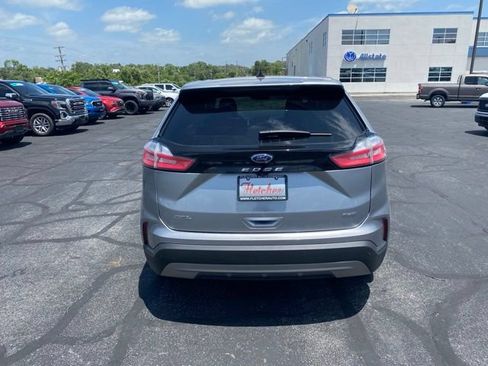 Used 2023 Ford Edge SEL AWD/4WD image 4