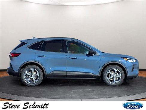 New 2026 Ford Escape ST-Line w/ Tech Pack #1 image 2