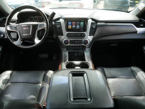 Used 2019 GMC Yukon SLT AWD/4WD image 10